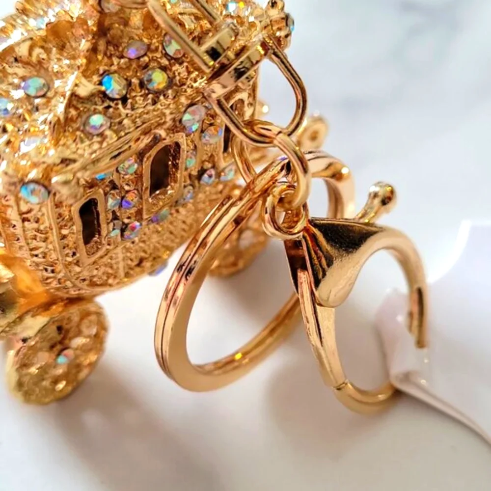 👑 Gold Coach Princess Rhinestone Purse Charm Royal Carriage Keychain - Picture 3 of 5